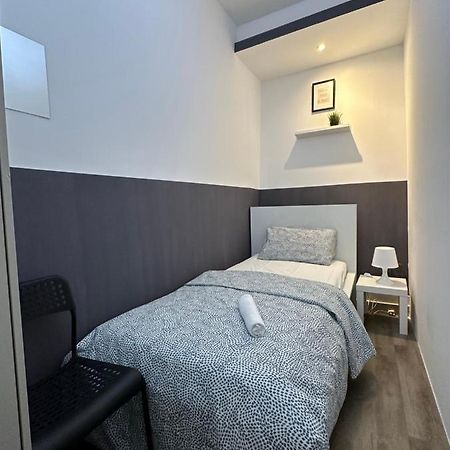 Traveller Partition Room In Al Barsha 1 Near Metro Dubai Bagian luar foto