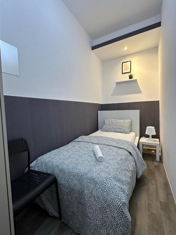 Traveller Partition Room In Al Barsha 1 Near Metro Dubai Bagian luar foto