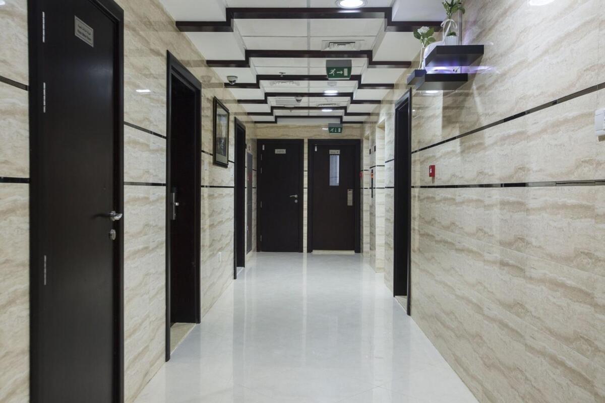 Traveller Partition Room In Al Barsha 1 Near Metro Dubai Bagian luar foto